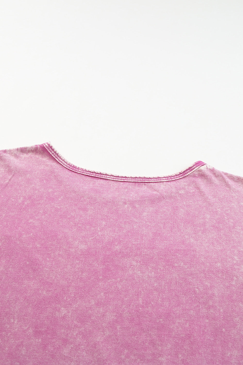 Rožnata majica z grafiko Mineral Wash s starinskim potiskom zvezd