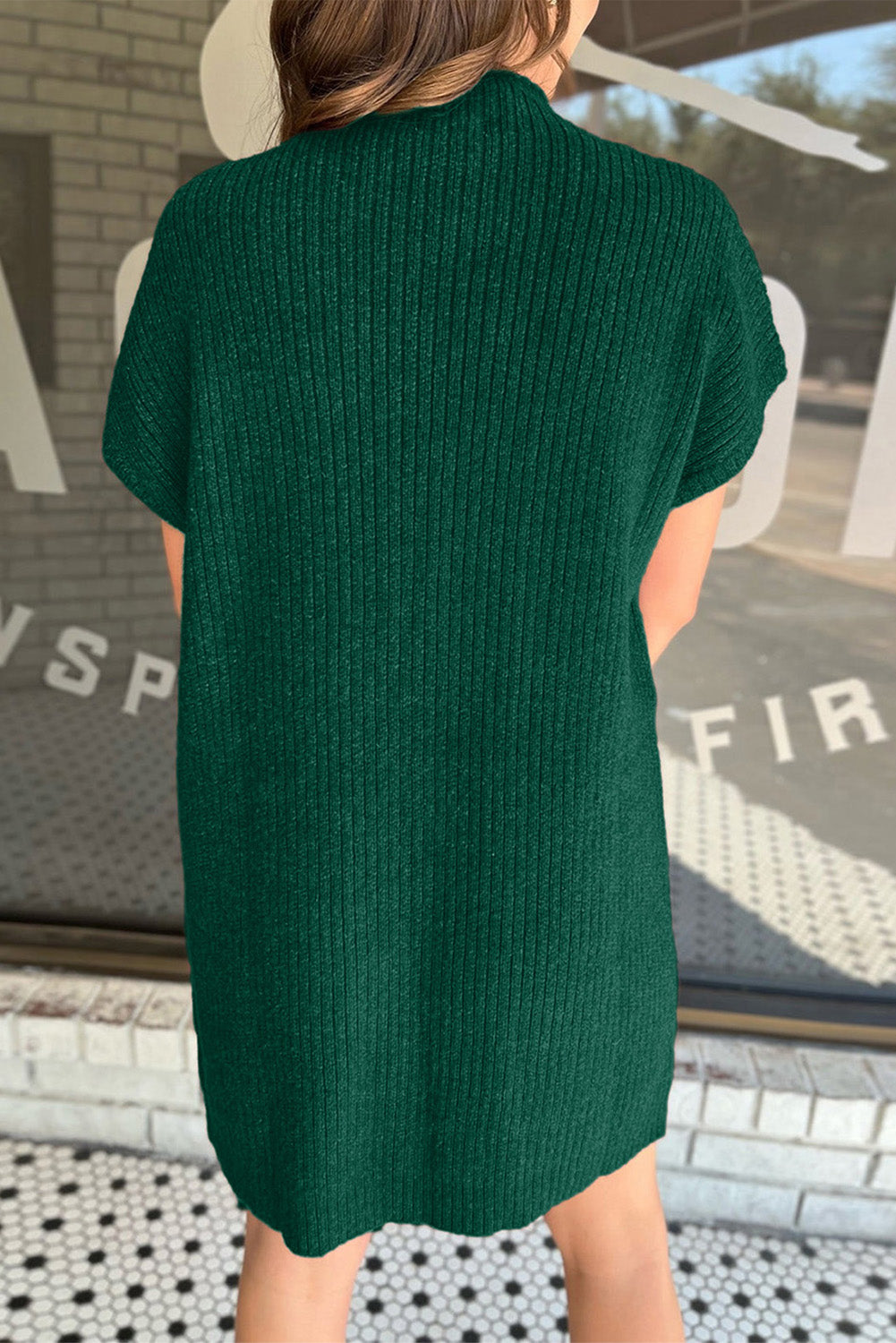 Abito maglione a maniche corte in maglia a coste con tasca applicata verde nerastro