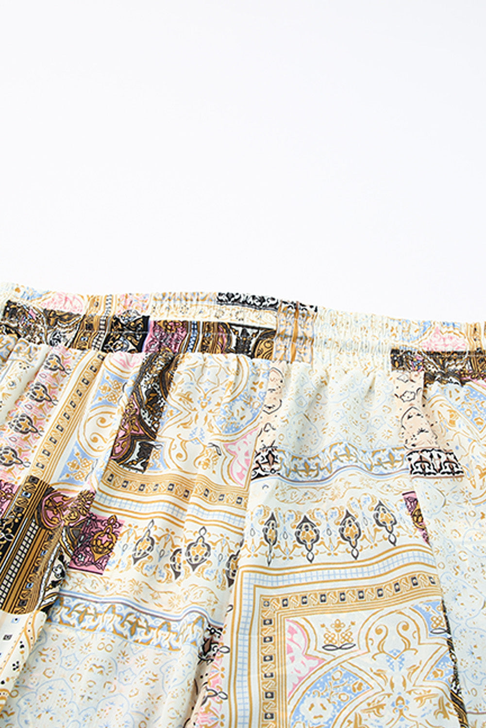 Rumene široke hlače z vrvicami v stilu boho patchwork