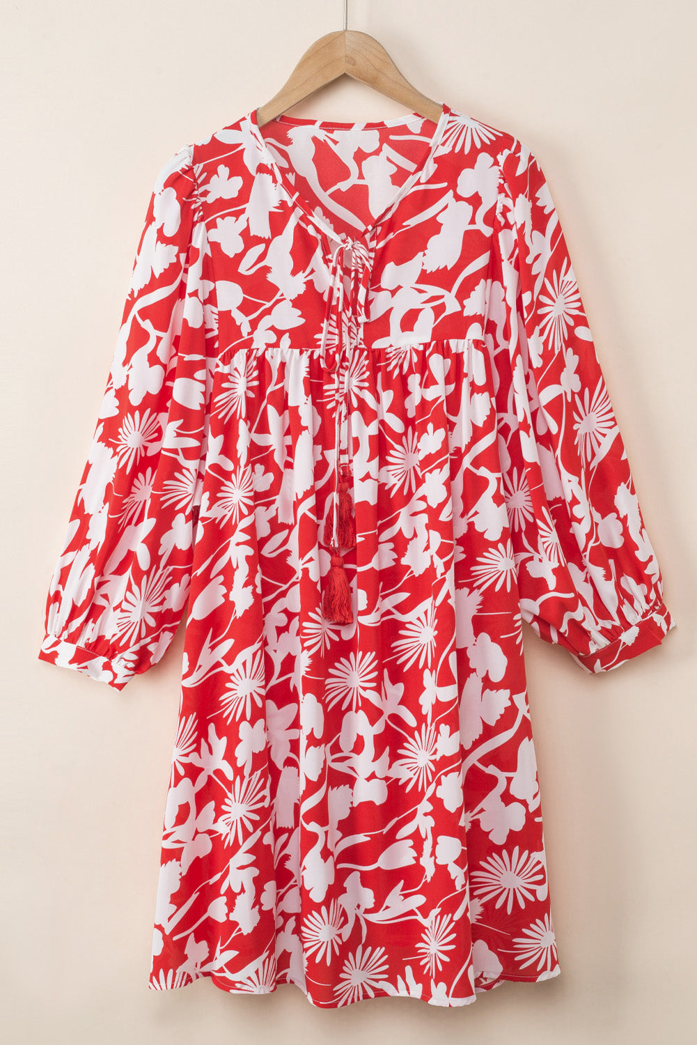 Mini-robe babydoll à imprimé floral rouge vif, manches bouffantes, col fendu