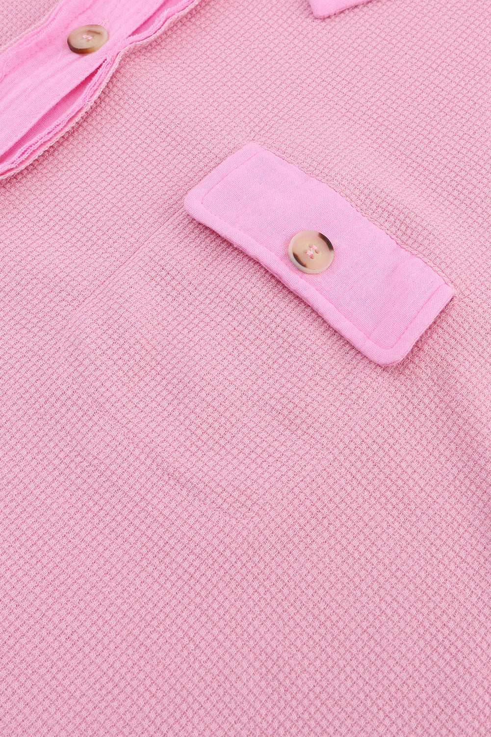 Rožnata vafelj pletena majica z izpostavljenimi šivi velike velikosti