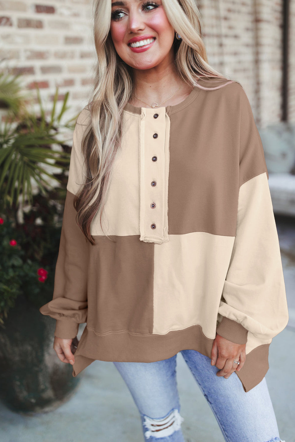 Parchment Colorblock Henley High Low Oversize Pulover