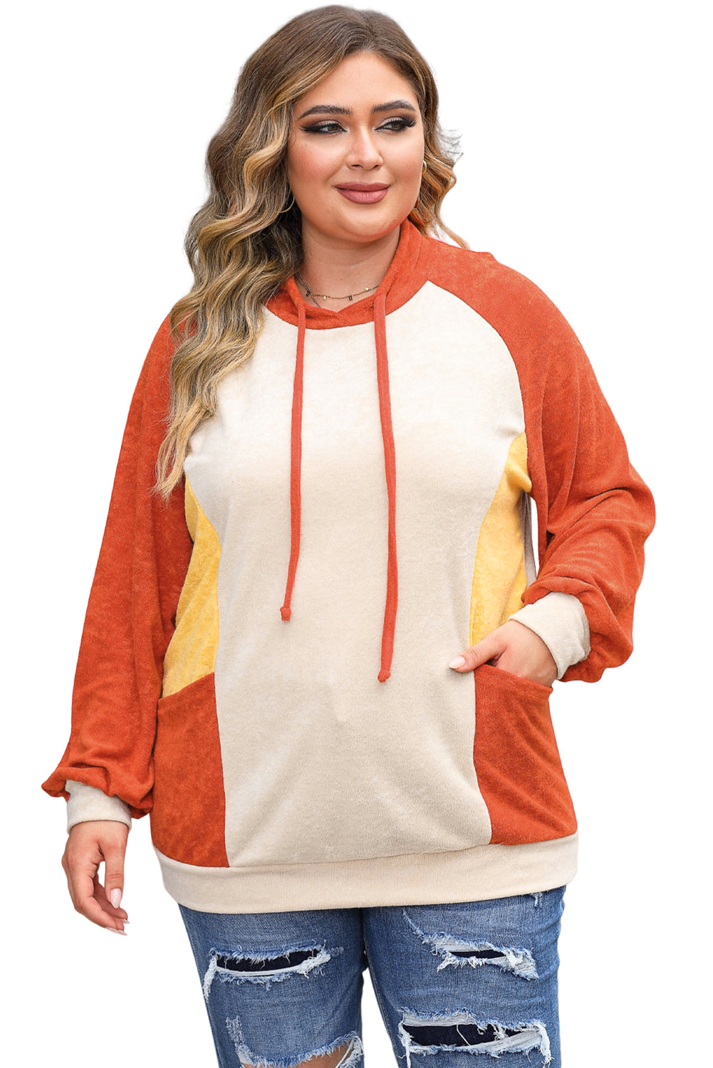 Oranžen raglan pulover s kapuco v večjih barvah z žepi