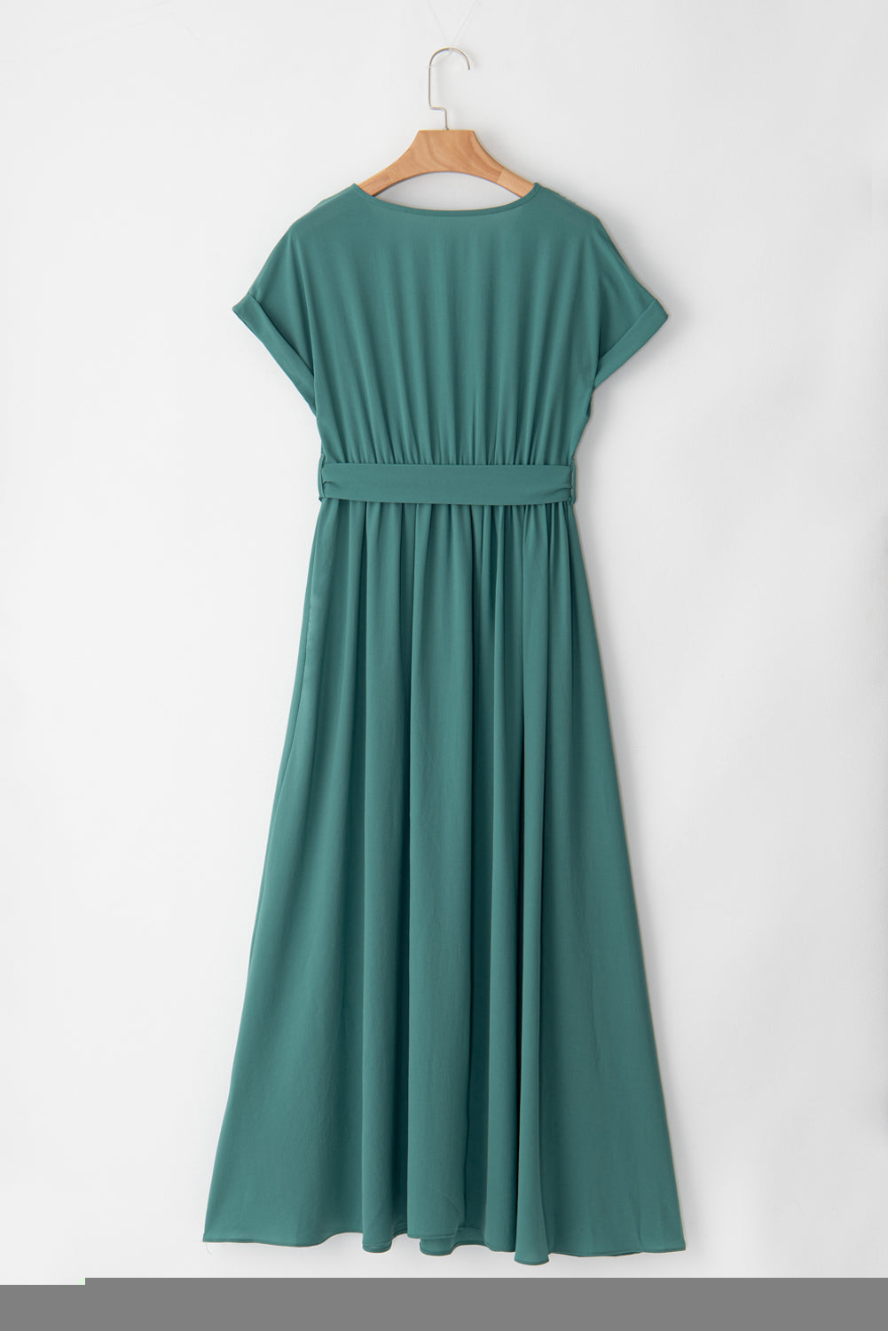 Crnozelena jednobojna plisirana maksi haljina s V izrezom i kratkim rukavima