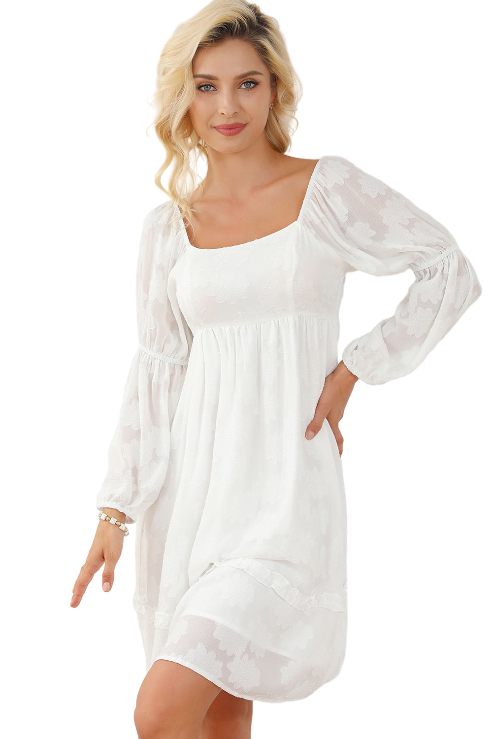 Weißes Jacquard-Kleid mit eckigem Ausschnitt und Blasenärmeln