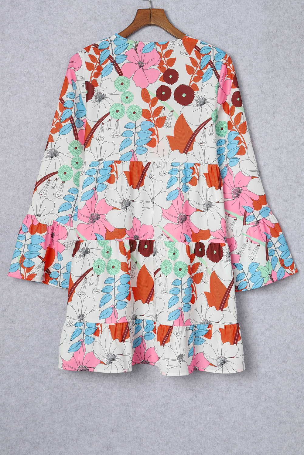 Bela mini obleka s cvetličnim motivom