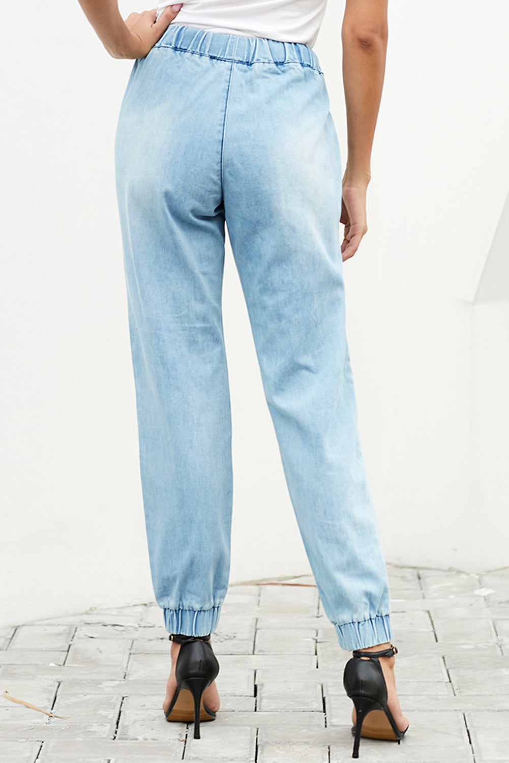 Pantalon de jogging bleu ciel avec poches et cordon de serrage
