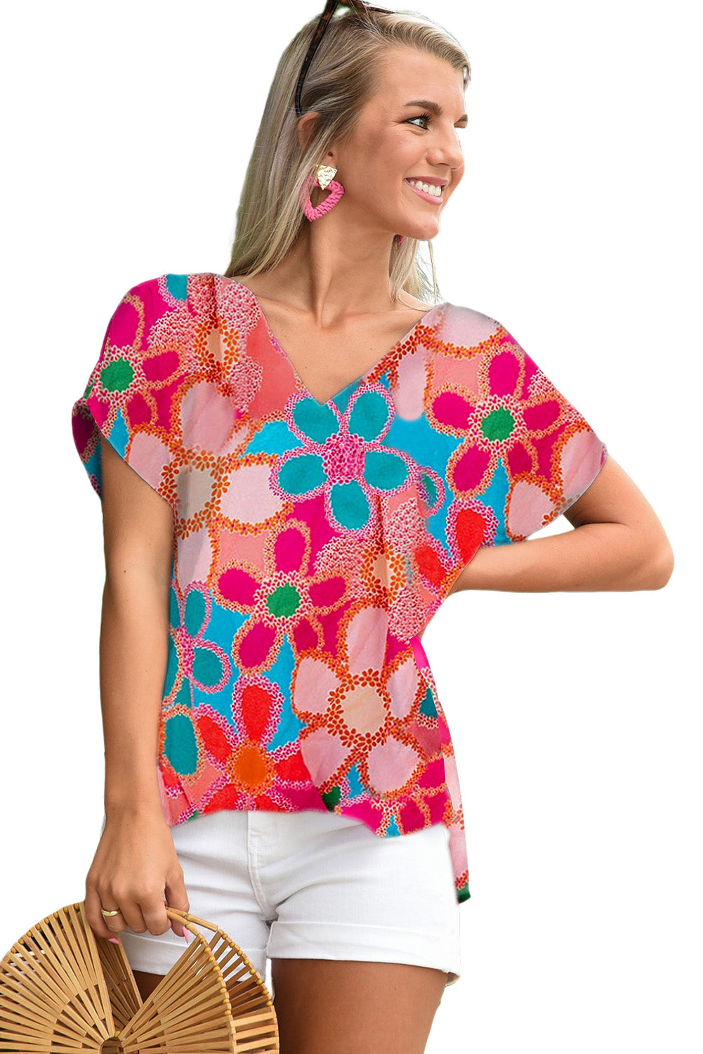 Rožnata bluza z abstraktnim potiskom z V izrezom