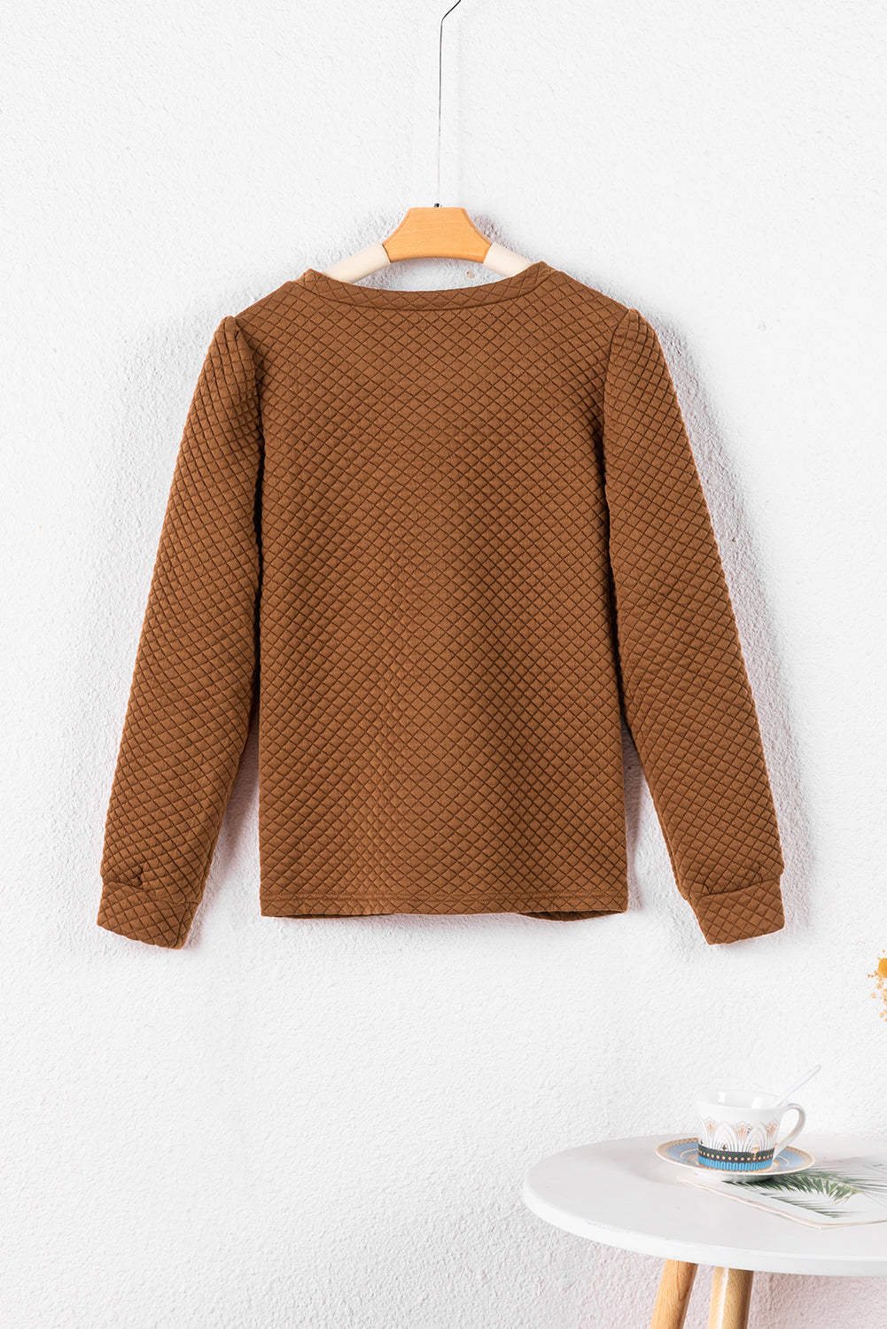 Braunes, einfarbiges, gestepptes Pullover-Sweatshirt mit Puffärmeln