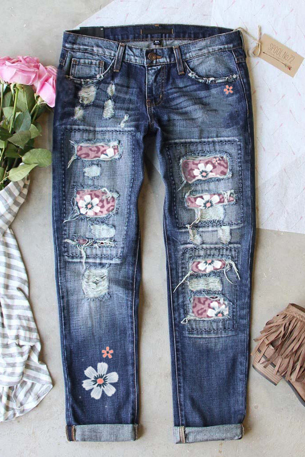 Rosa Patchwork-Jeans mit hohem Bund und Blumen-Leopardenmuster