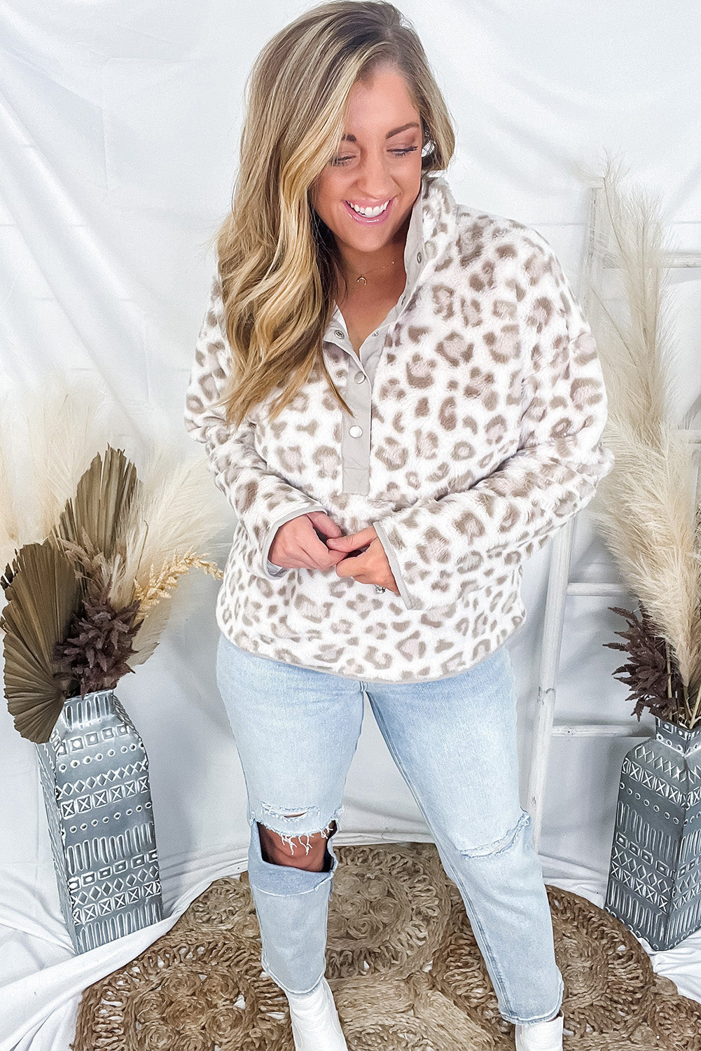 Pullover-Sweatshirt aus Leoparden-Fleece mit Druckknöpfen