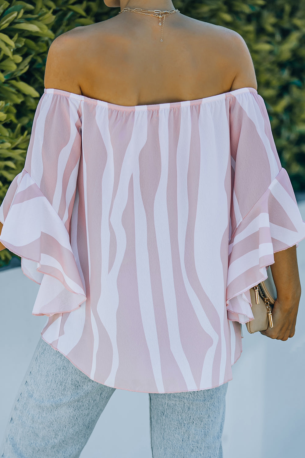Schulterfreie Bluse mit vertikalen Streifen in Rosa