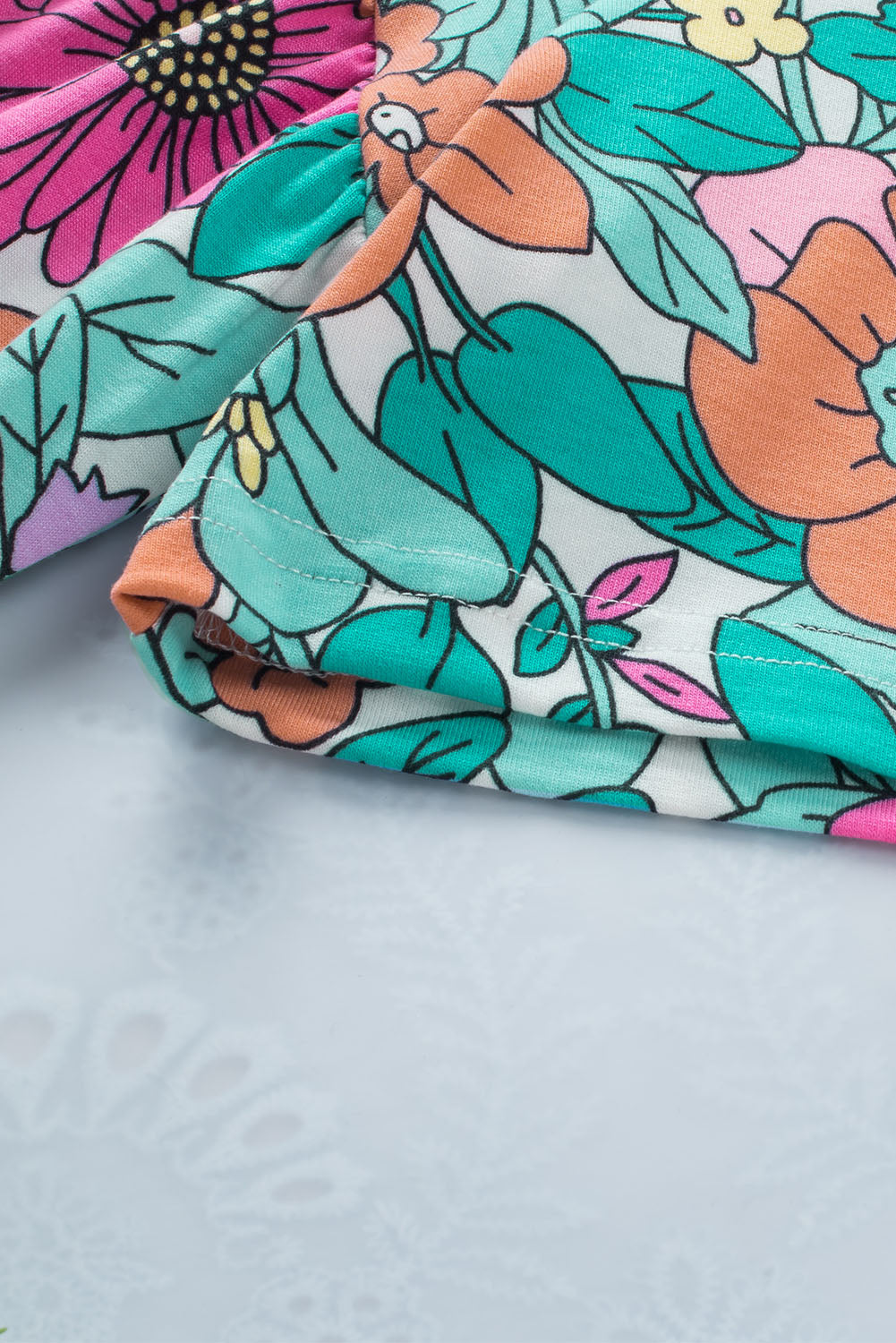 Večbarvna bluza Babydoll s kratkimi rokavi in ​​cvetličnim vzorcem