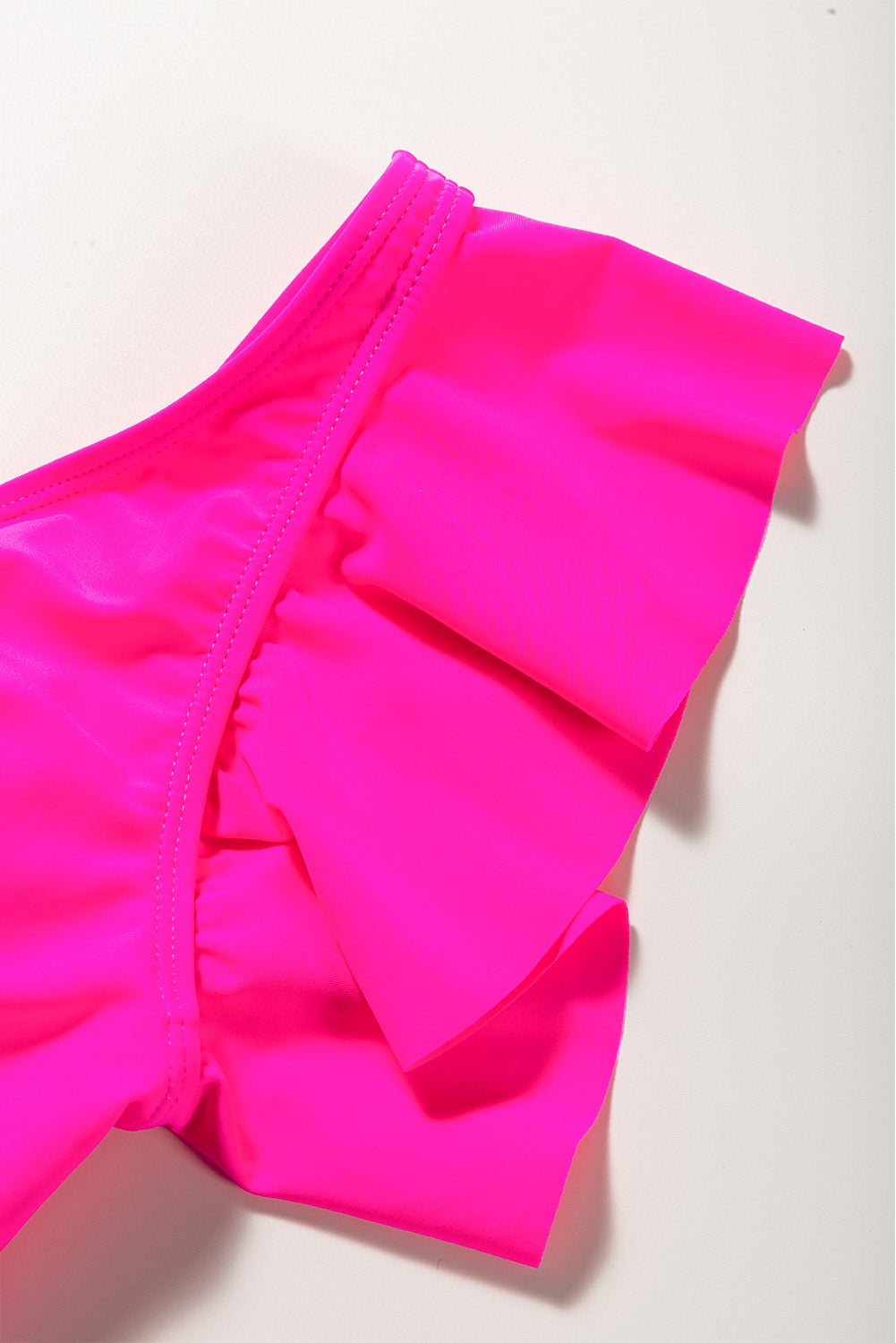 Bikini spodnje hlače z visokim pasom z rožnato rdečim cvetličnim vzorcem