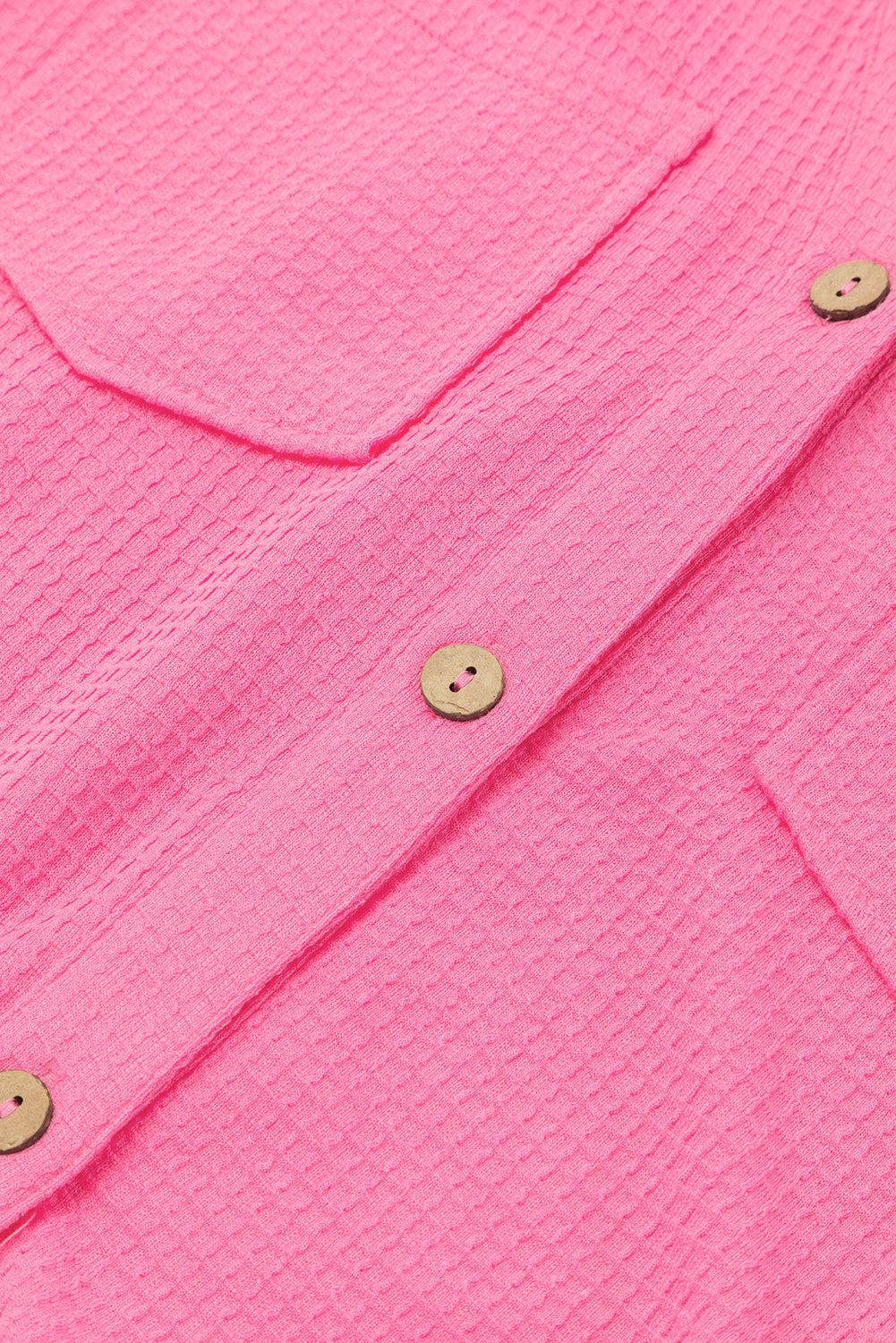 Tenue de short chemise à manches mi-longues texturée rose vif avec poche poitrine