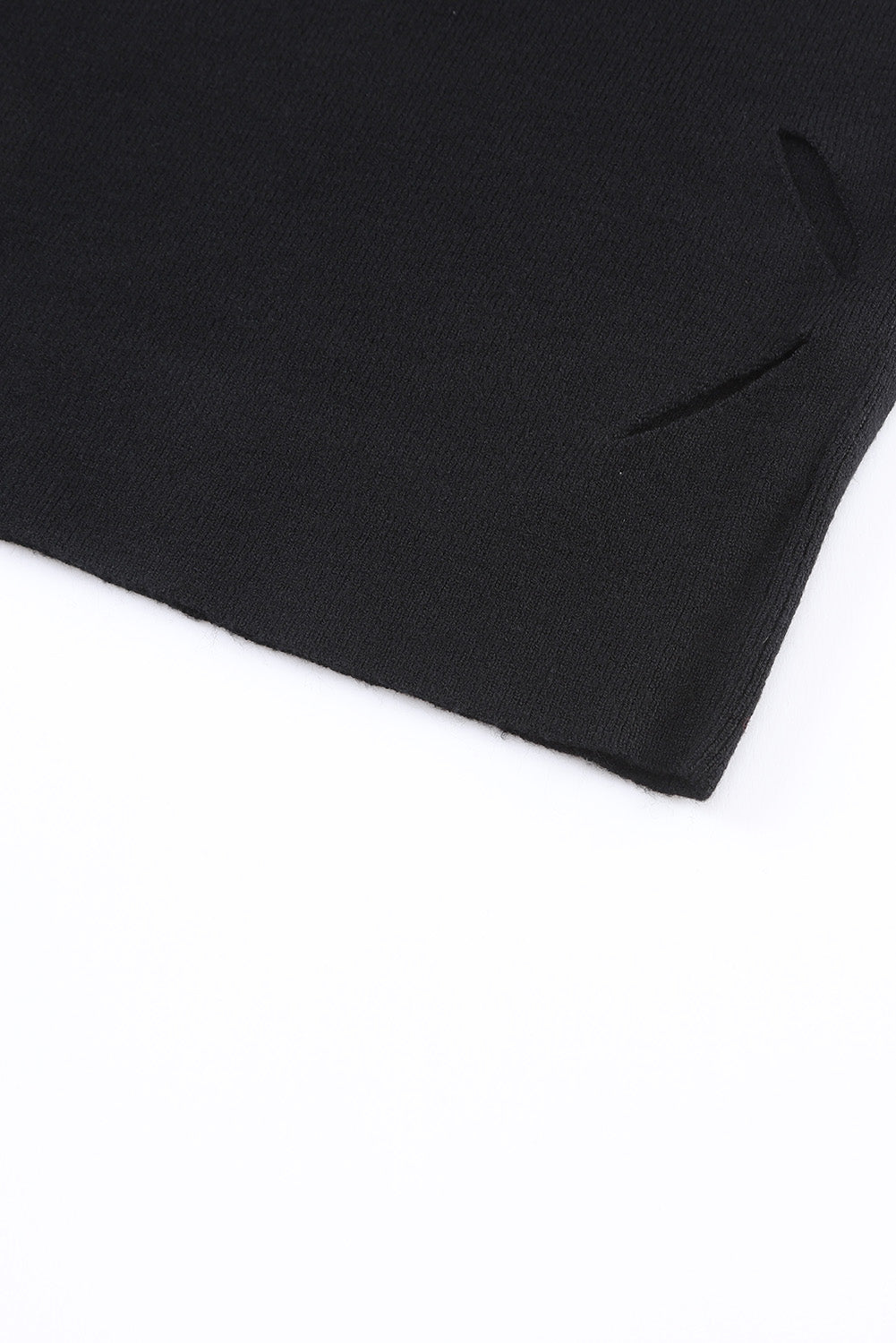 Crna izrezana džemper haljina s dugim rukavima