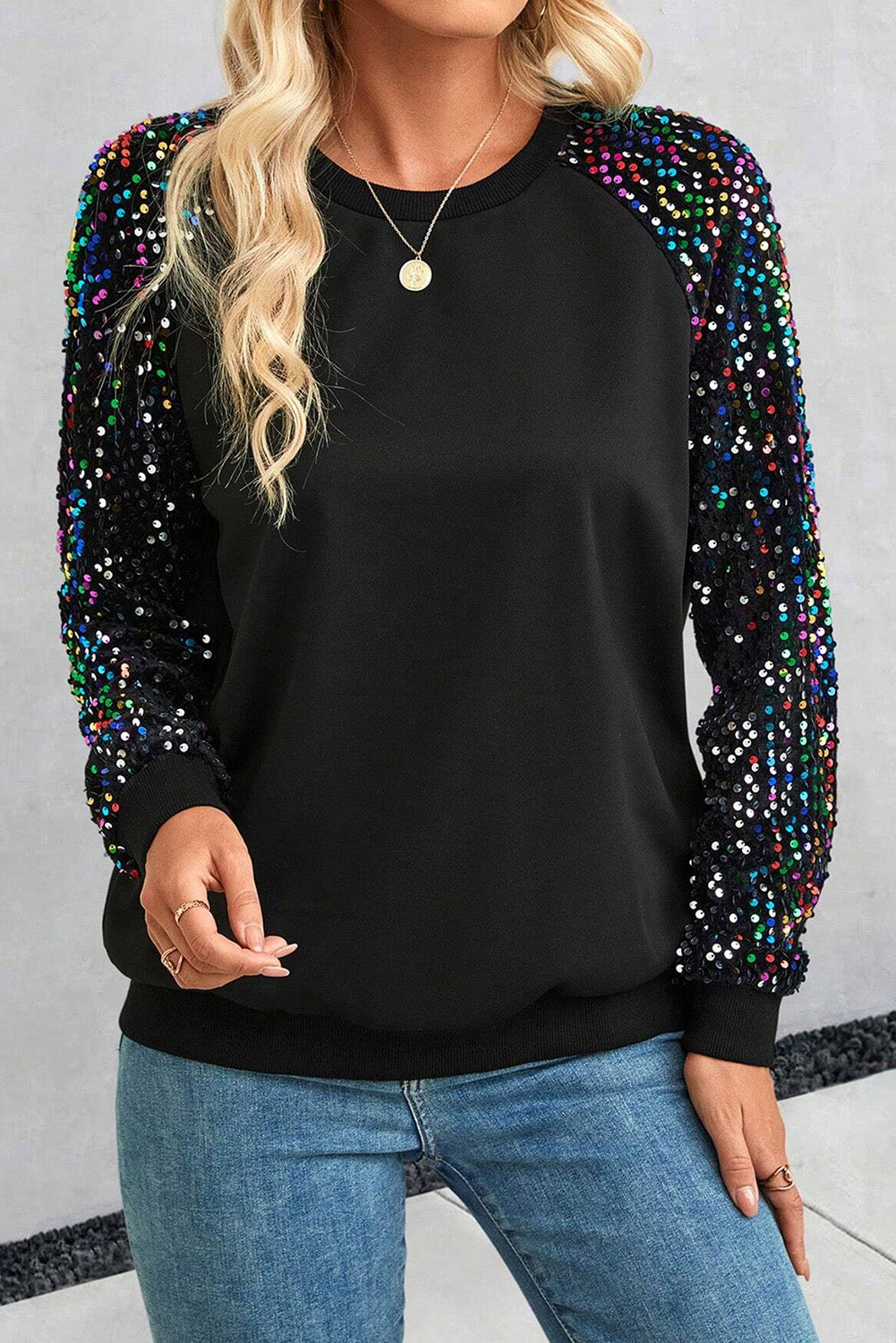 Felpa pullover girocollo con maniche raglan nere con paillettes