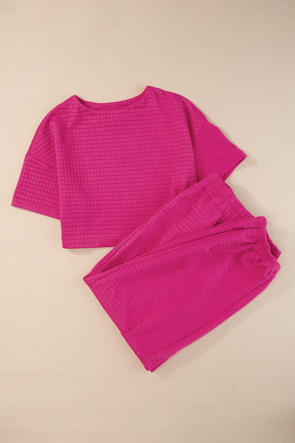 Set di maglietta corta e pantaloni da jogging testurizzati con reticolo rosa rosso