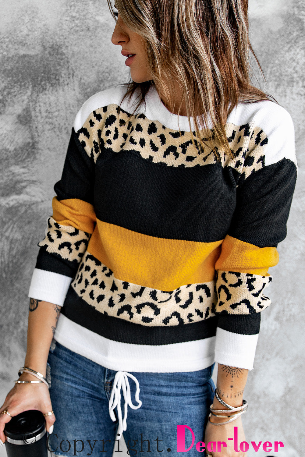 Pleteni pulover s leopardovim orezom i blokovima boja