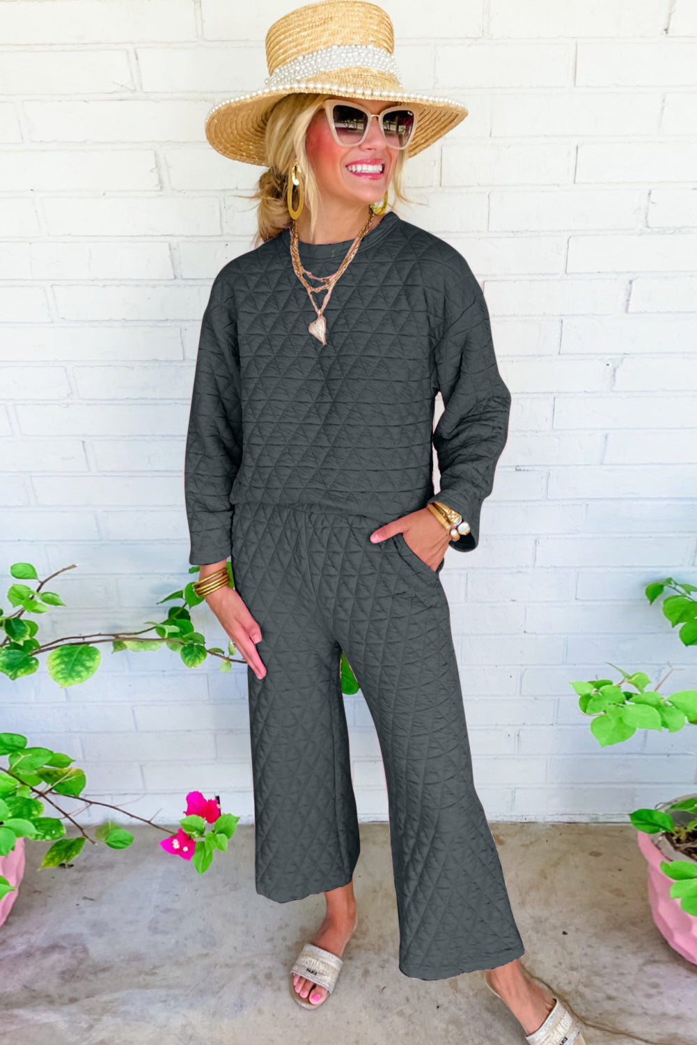 Dark Grey Solid Quilted Pullover and Pants Outfit