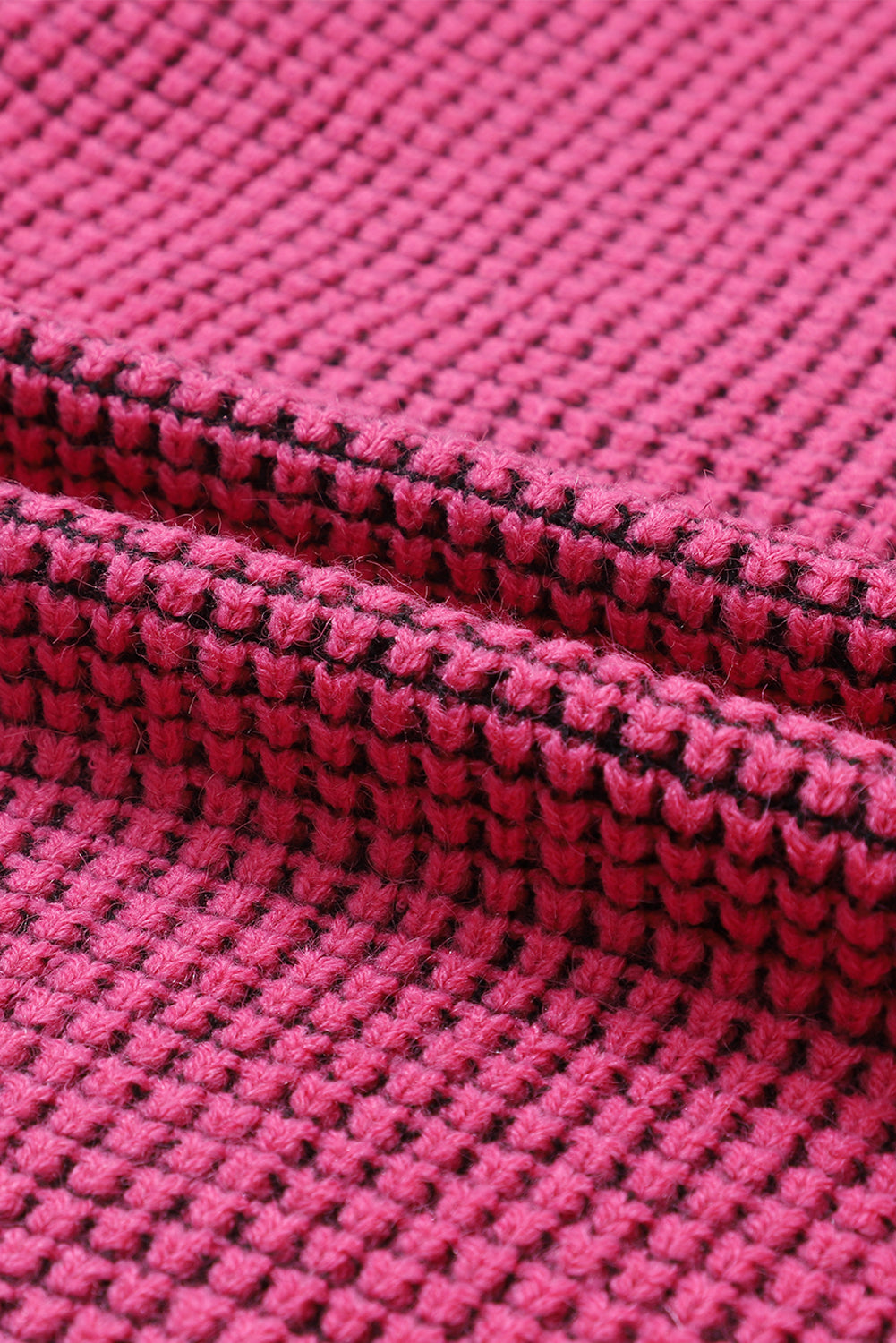 Pletena dolgo odprta jopica z rožnatim karirom