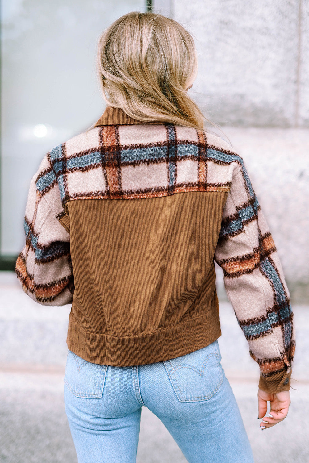 Grün karierte, kastenförmige, klobige Cordjacke mit Pattentaschen