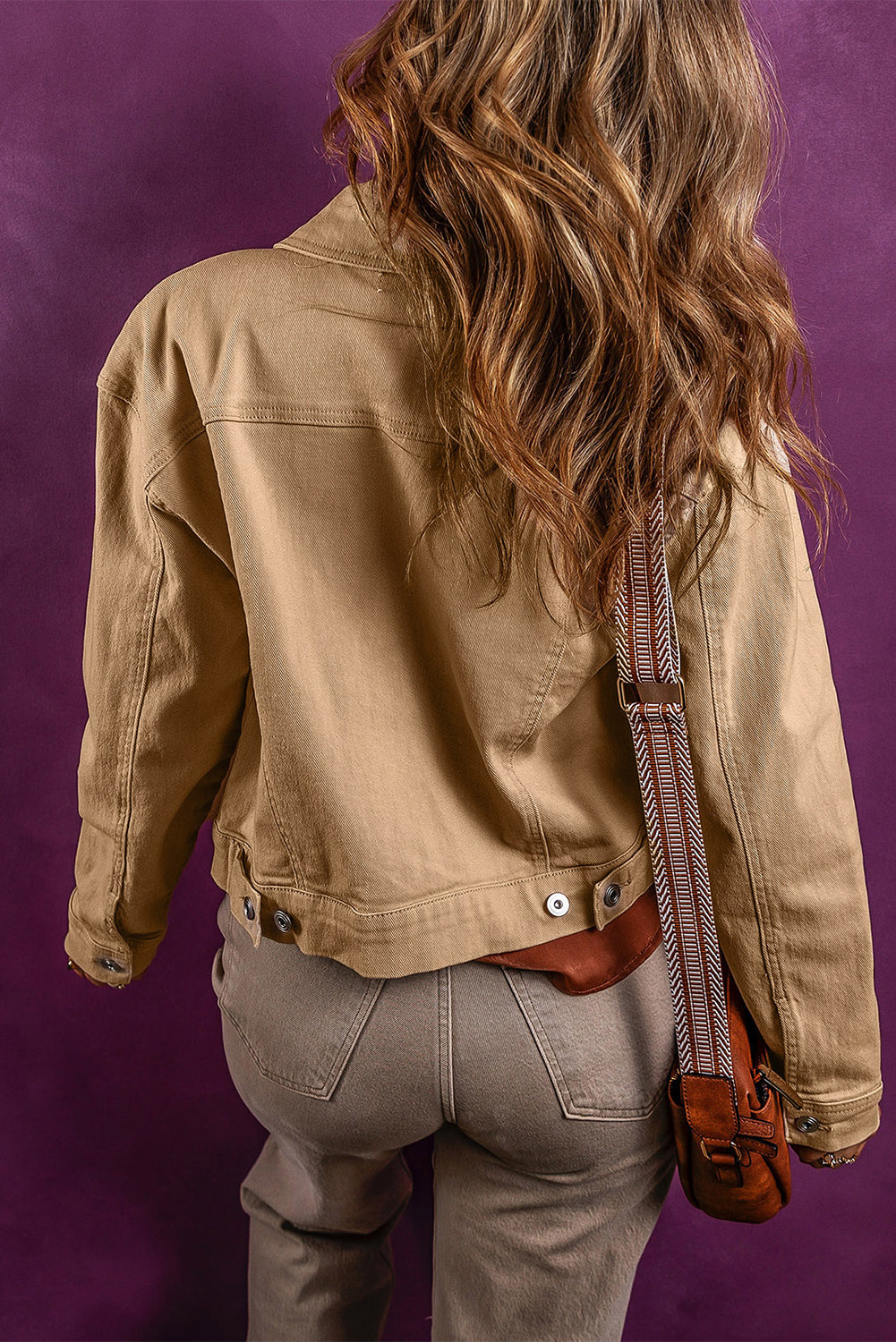 Traper jakna od lana, jednobojni džep s metalnim gumbima