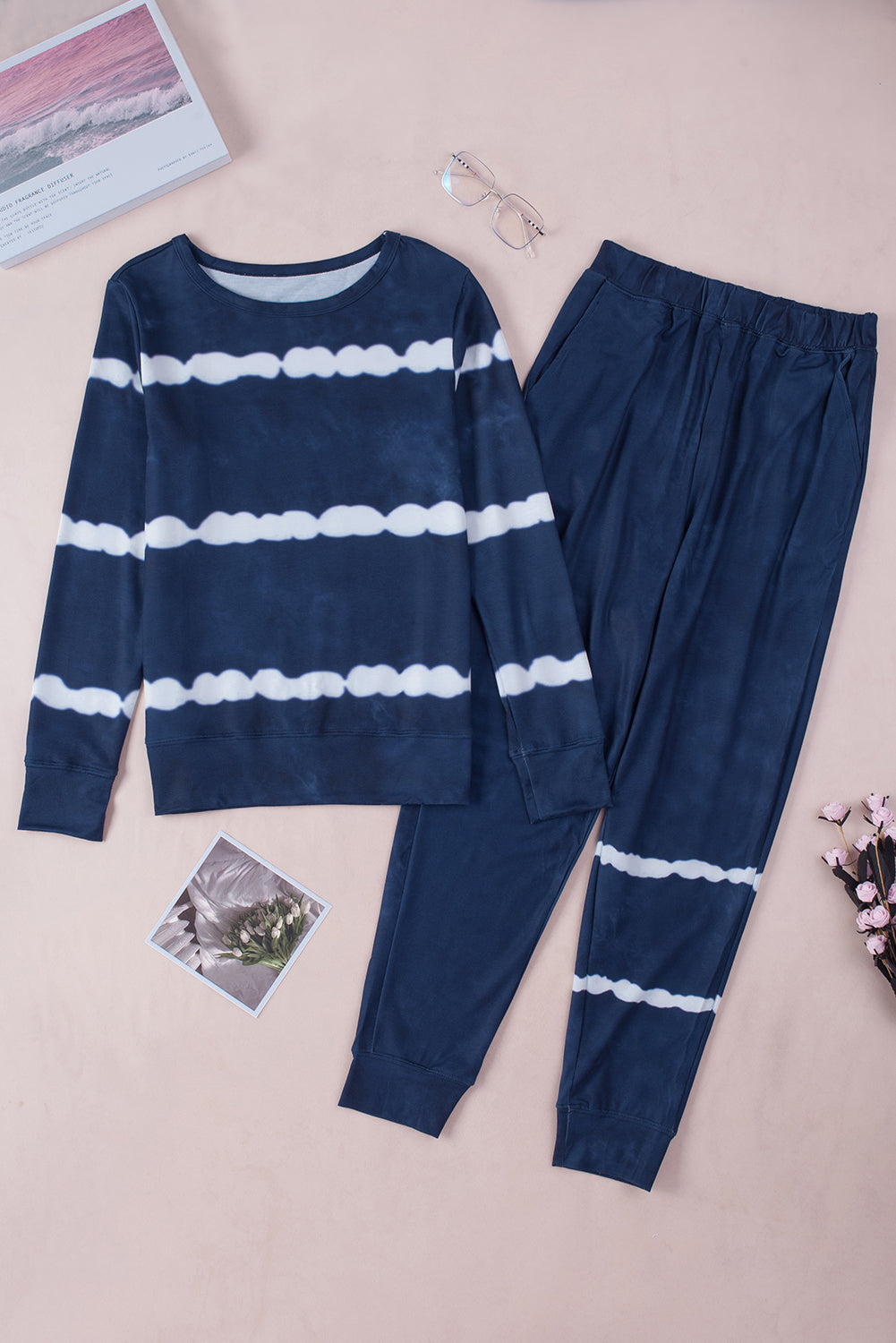 Set lounge con maniche lunghe e joggers a righe blu