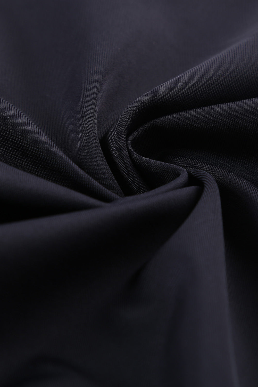 Schwarzes einteiliges Badekleid mit Blumendruck-Akzent