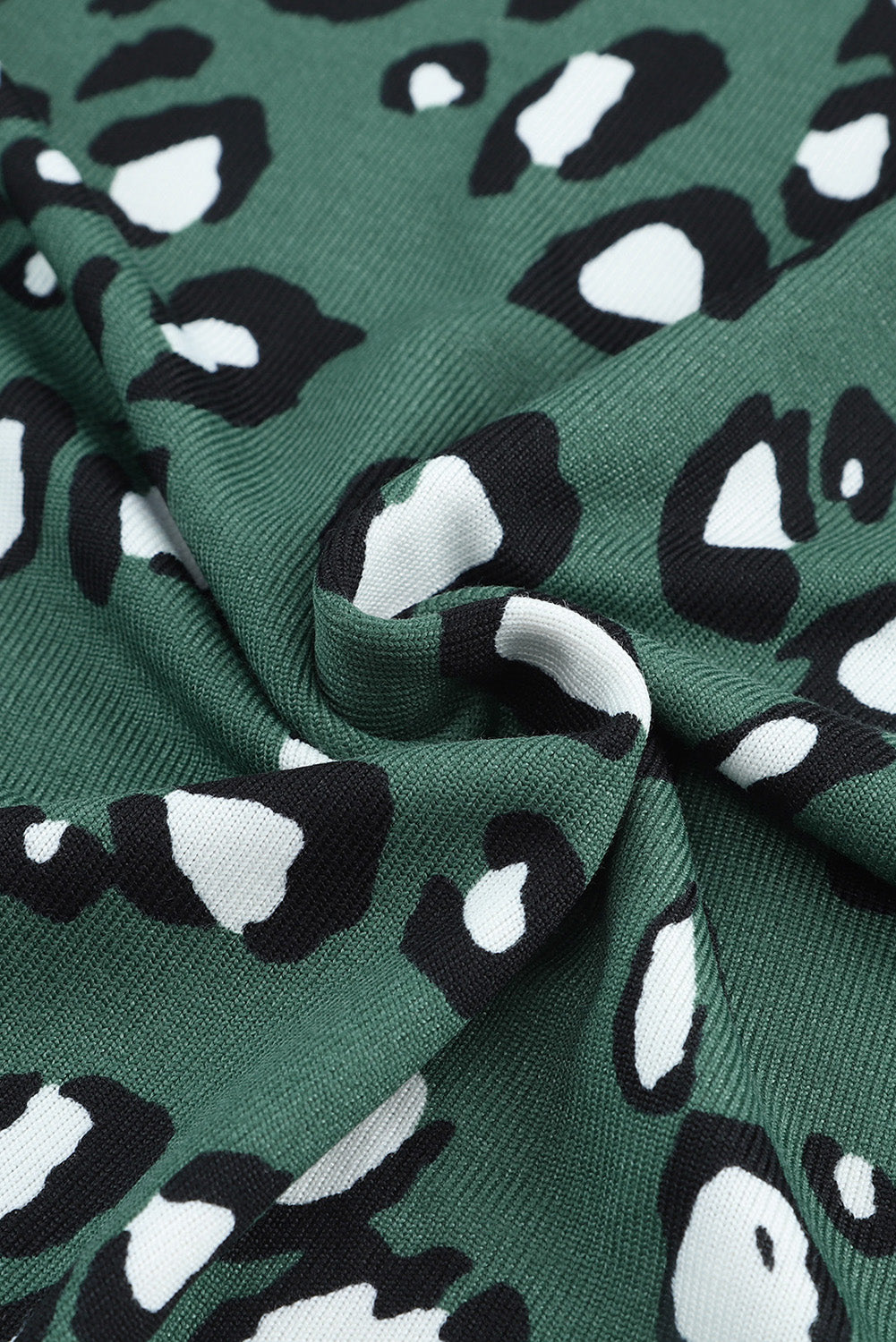Majica brez rokavov z zelenim leopardjim vzorcem in okroglim izrezom