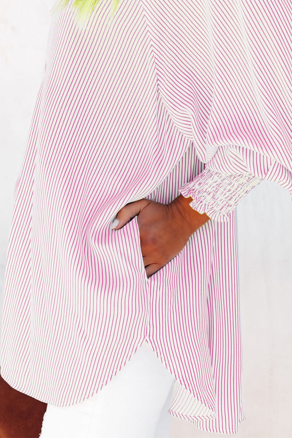 Camicia da fidanzato a righe con risvolto smock e tasca