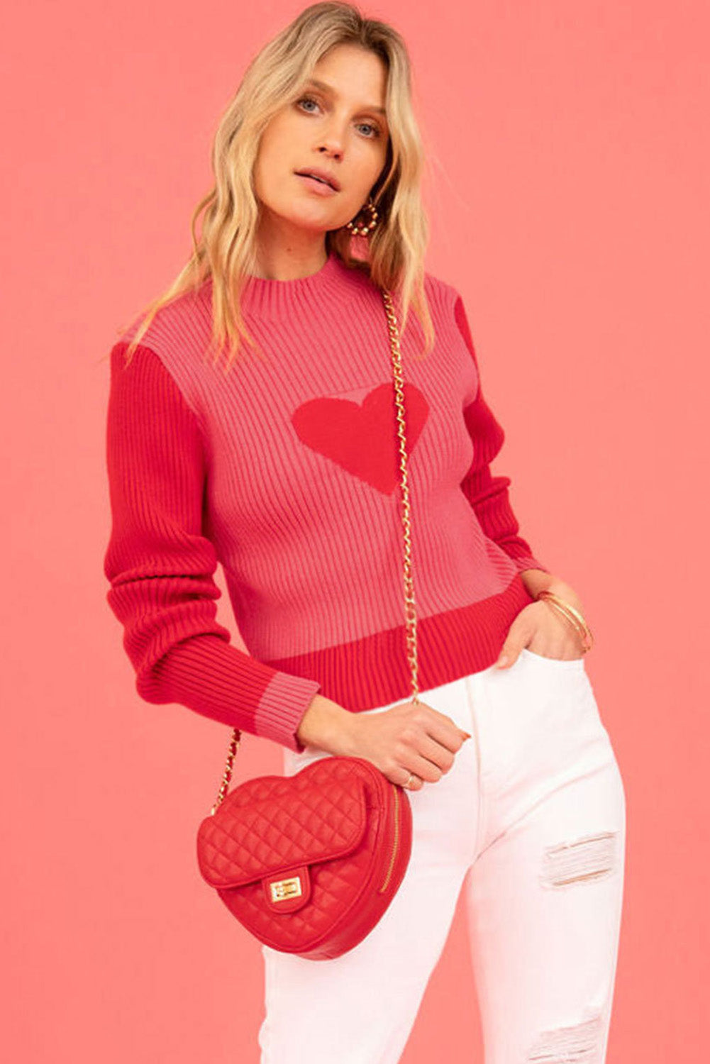 Feuriger roter gerippter Pullover mit Stehkragen und Farbblock-Valentine-Herzmuster