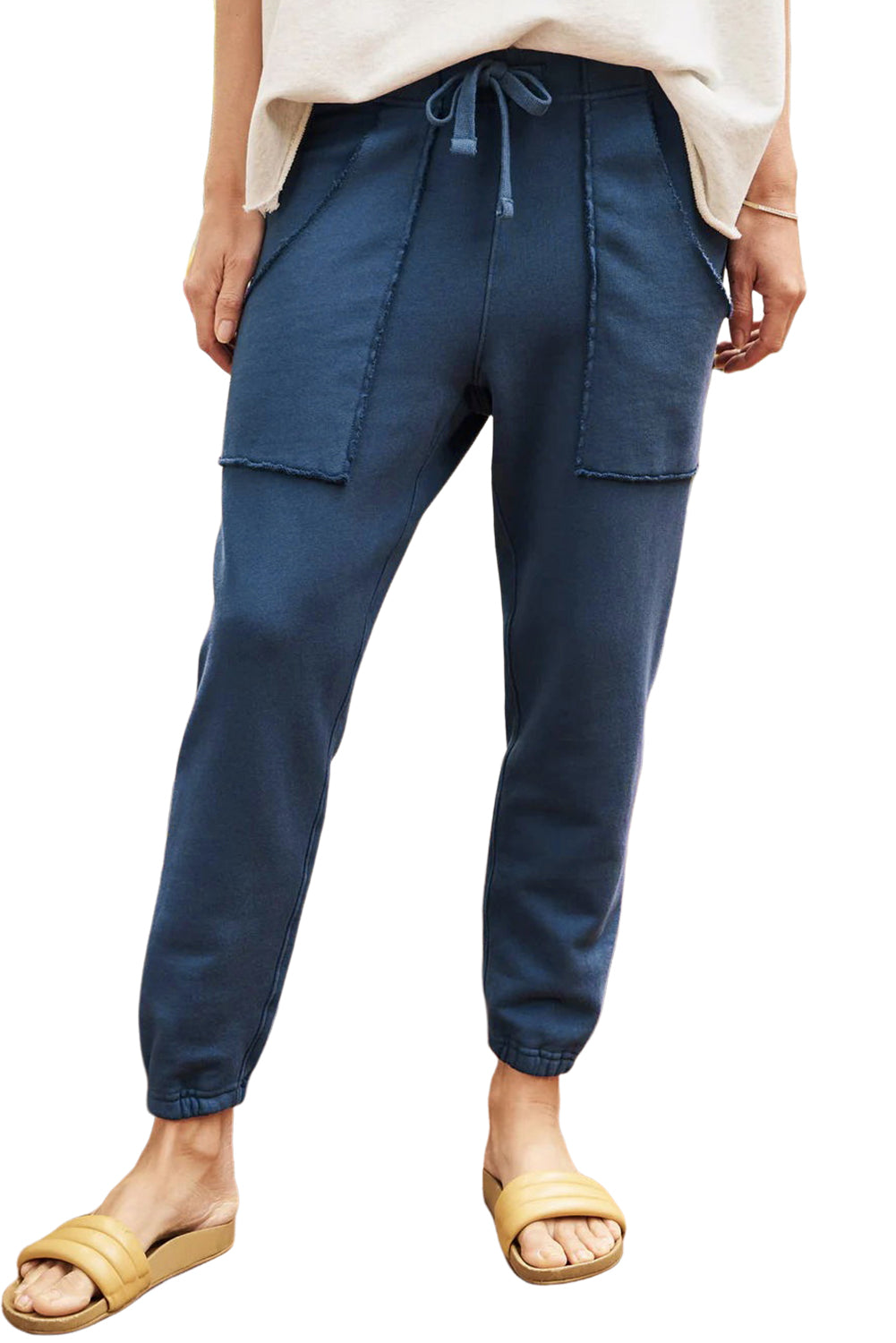 Pantalon de jogging bleu marine avec poches effilochées et cordon de serrage