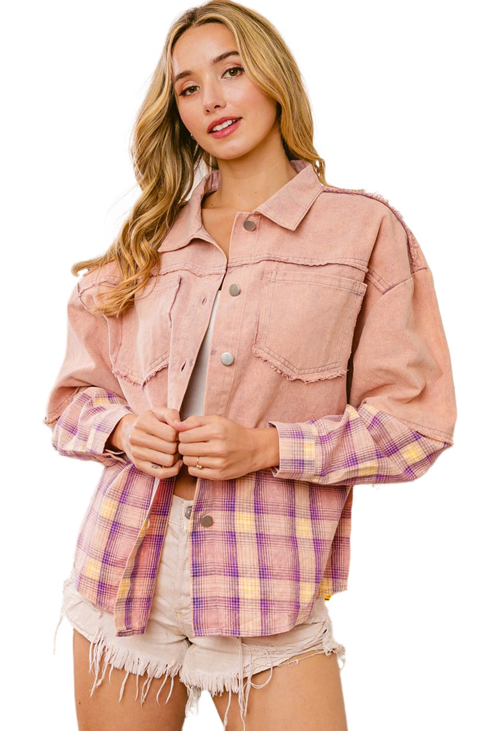 Rožnata obrabljena patchwork karirasta kontrastna jakna