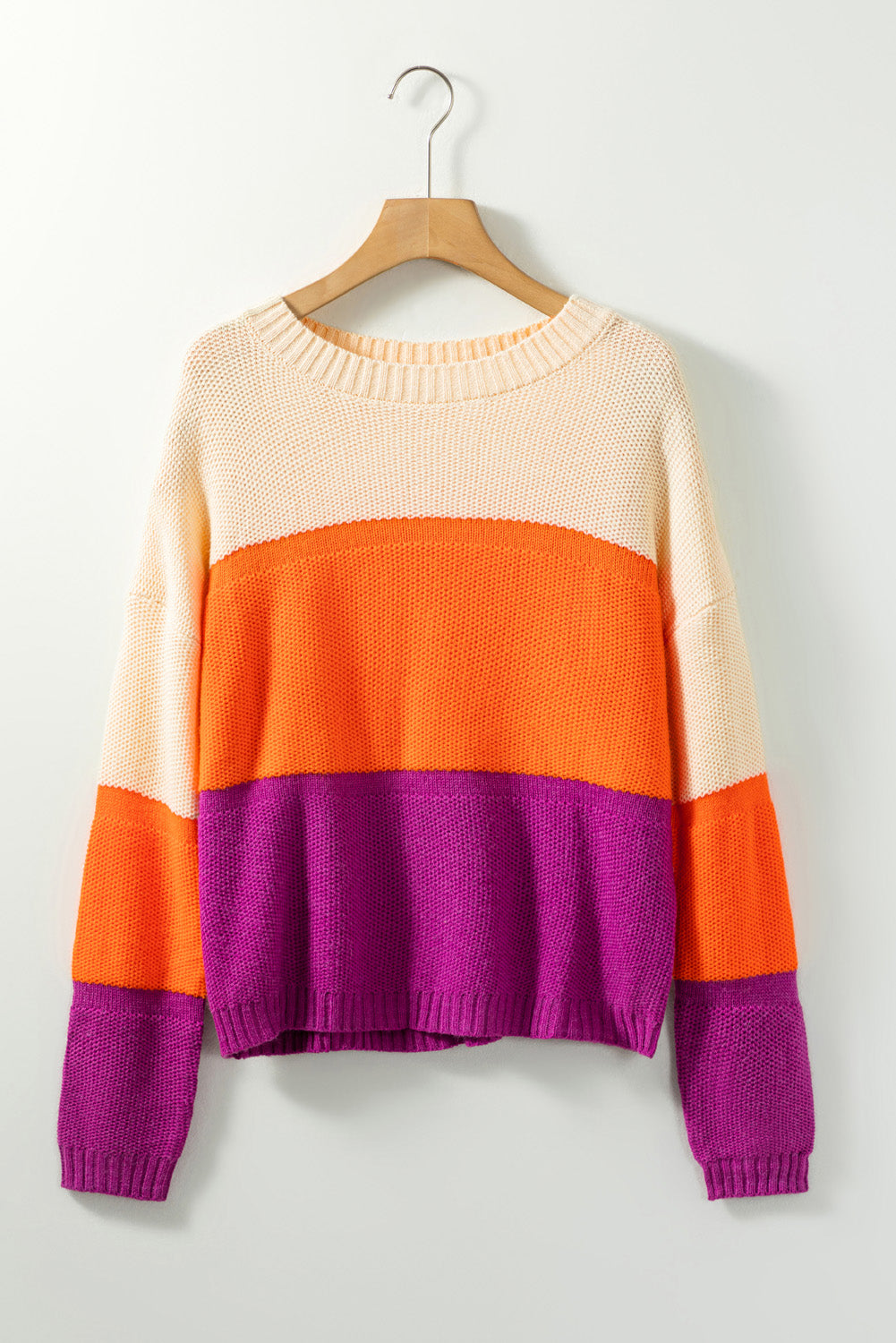 Pull en tricot marron à rayures et blocs de couleurs avec épaules tombantes et col rond