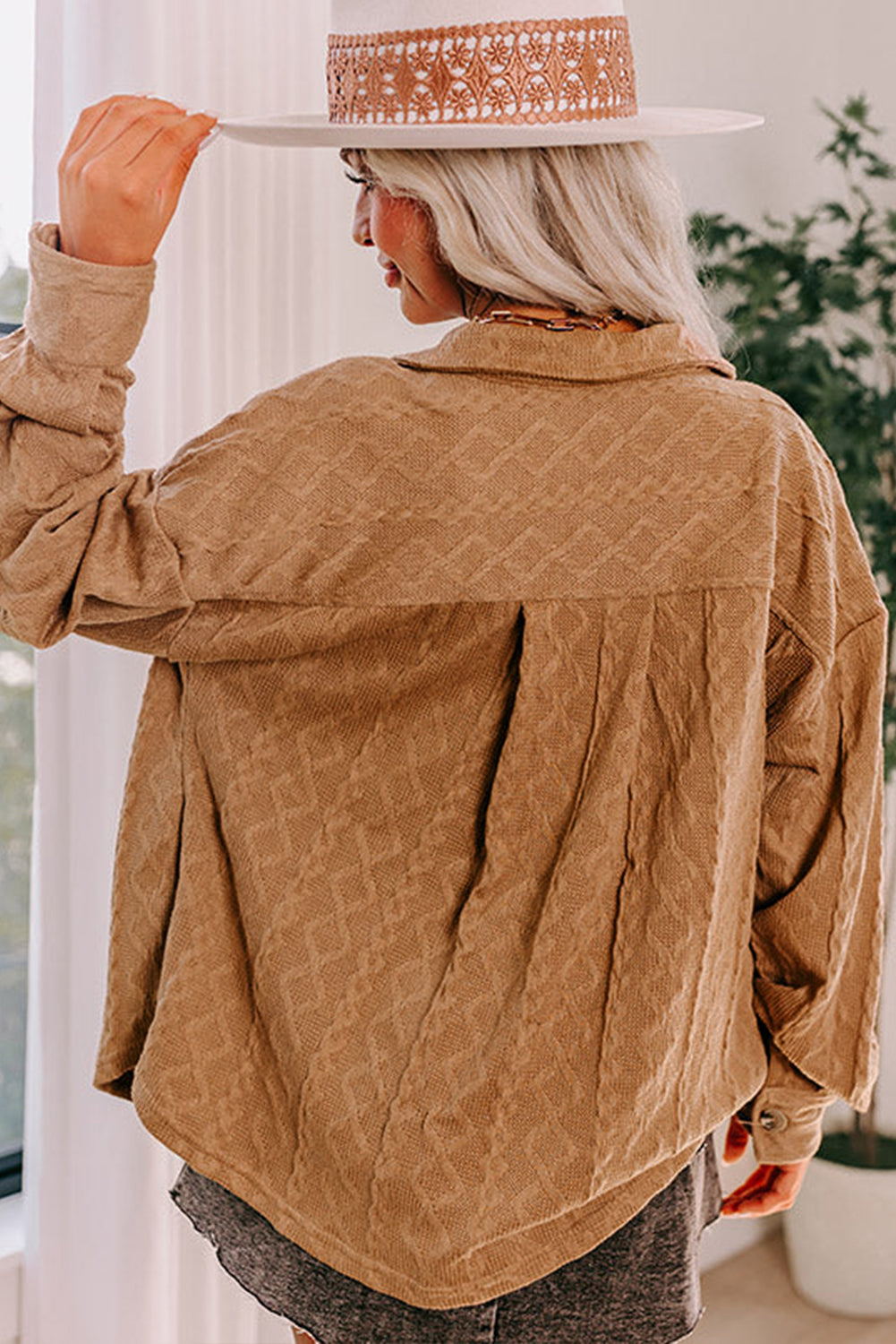 Veste Camel avec poche à rabat en tricot torsadé