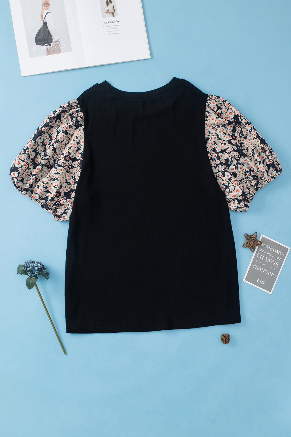 Black Daisy Printed Short Bubble Sleeve Plus Size Tunic Top