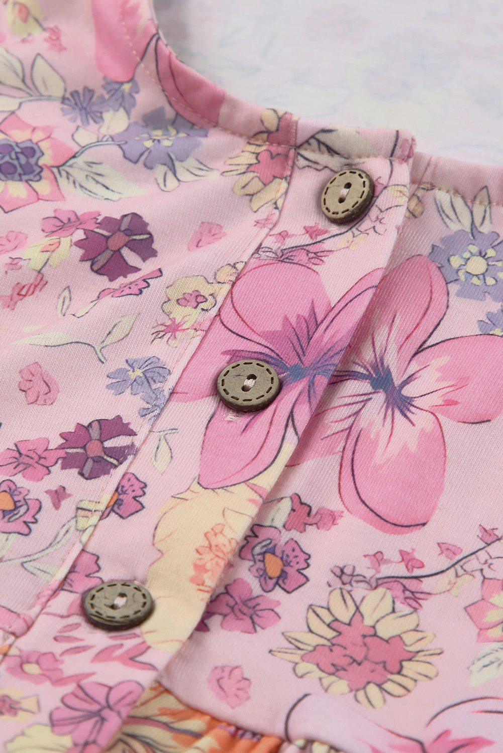 Višebojna mini haljina s volanima s cvjetnim printom hibiskusa