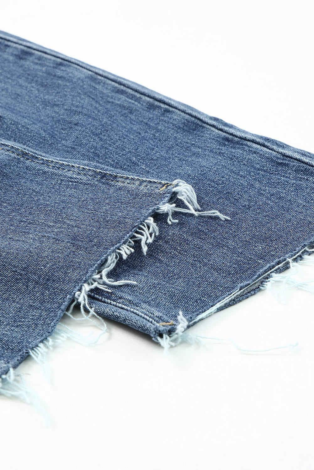 Jeans larghi con gambe dritte strappate a vita alta blu cielo