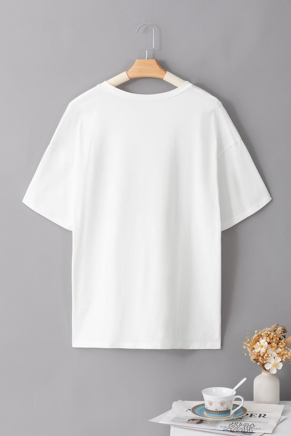T-shirt blanc à col rond brodé en chenille GOOD VIBES