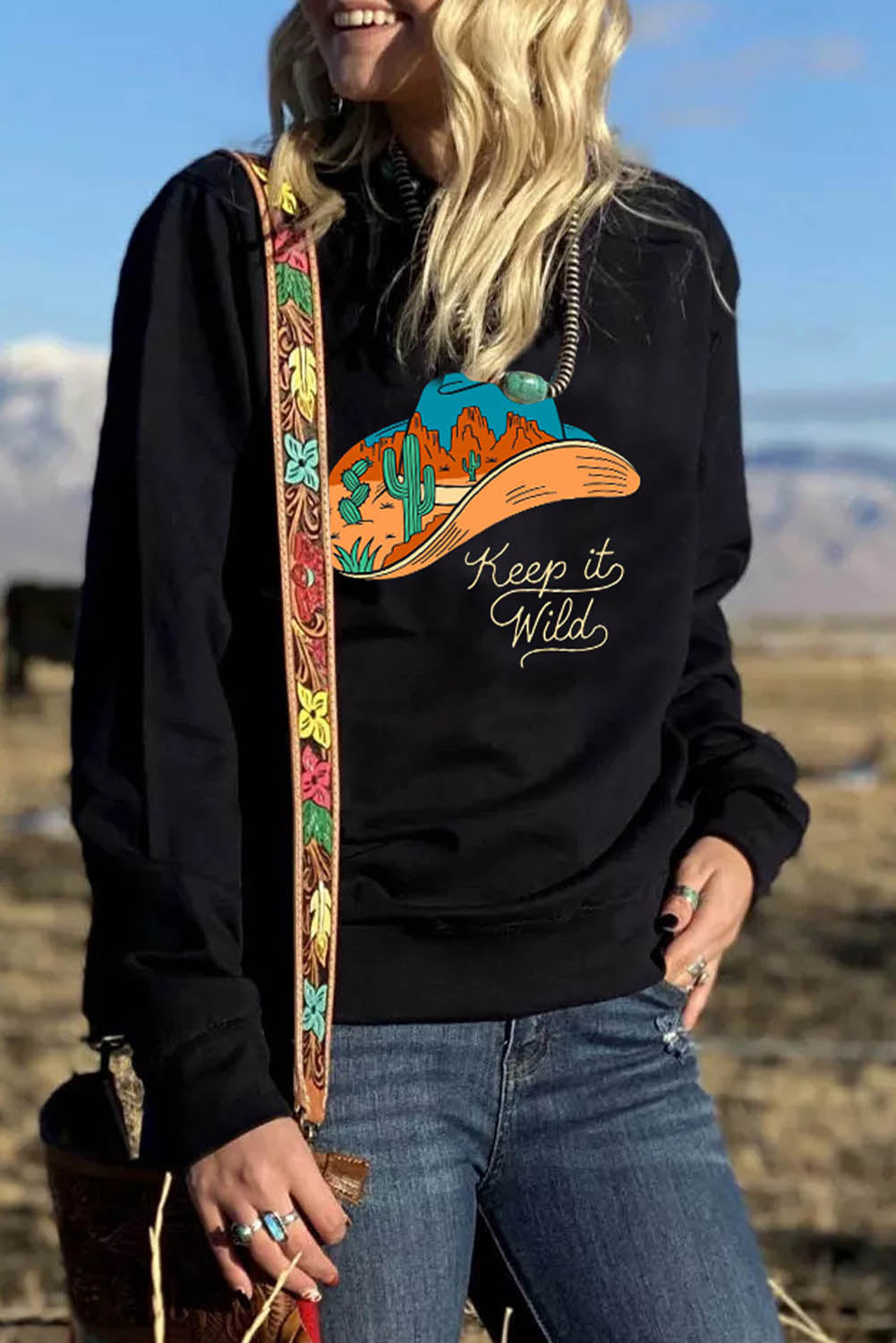 Letter Desert Hat Print Long Sleeve Black Sweatshirt