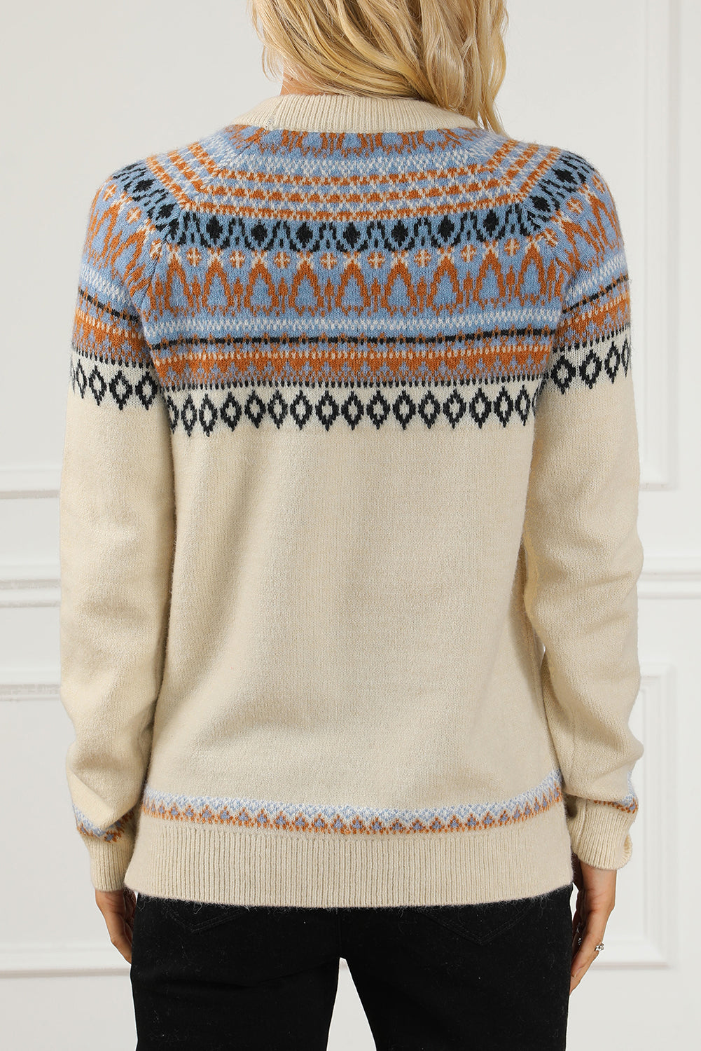 Večbarvni vintage pulover z geometrijskimi detajli z okroglim izrezom