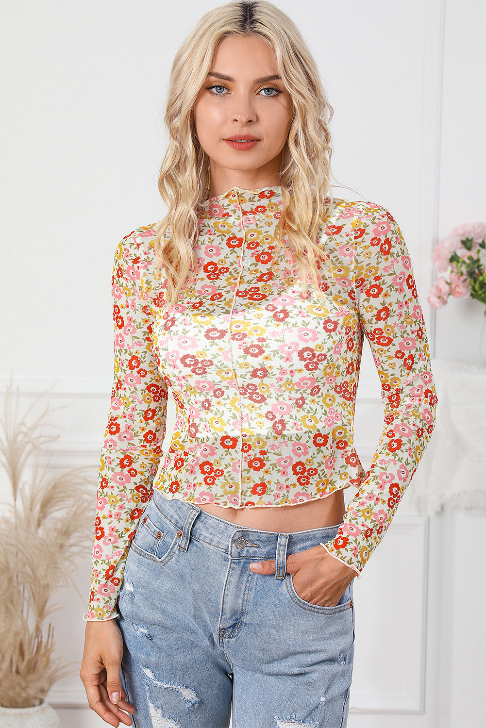 Večbarvna majica z dolgimi rokavi s cvetličnim solatnim robom