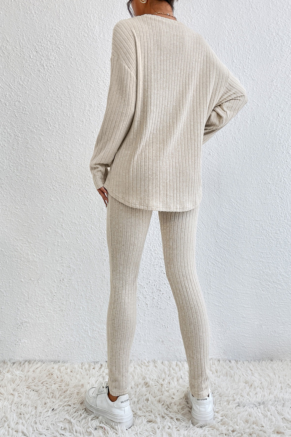 Set di pantaloni skinny con top a maniche lunghe larghi in maglia a coste color albicocca