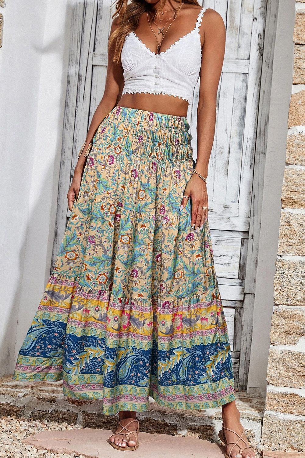 Nebeskoplava dugačka suknja u boho stilu s cvjetnim i paisley printom u struku
