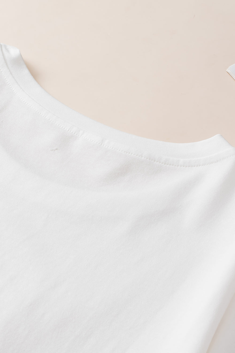 Weißes, halbärmliges, übergroßes T-Shirt mit Farbblock-Stern-Patch