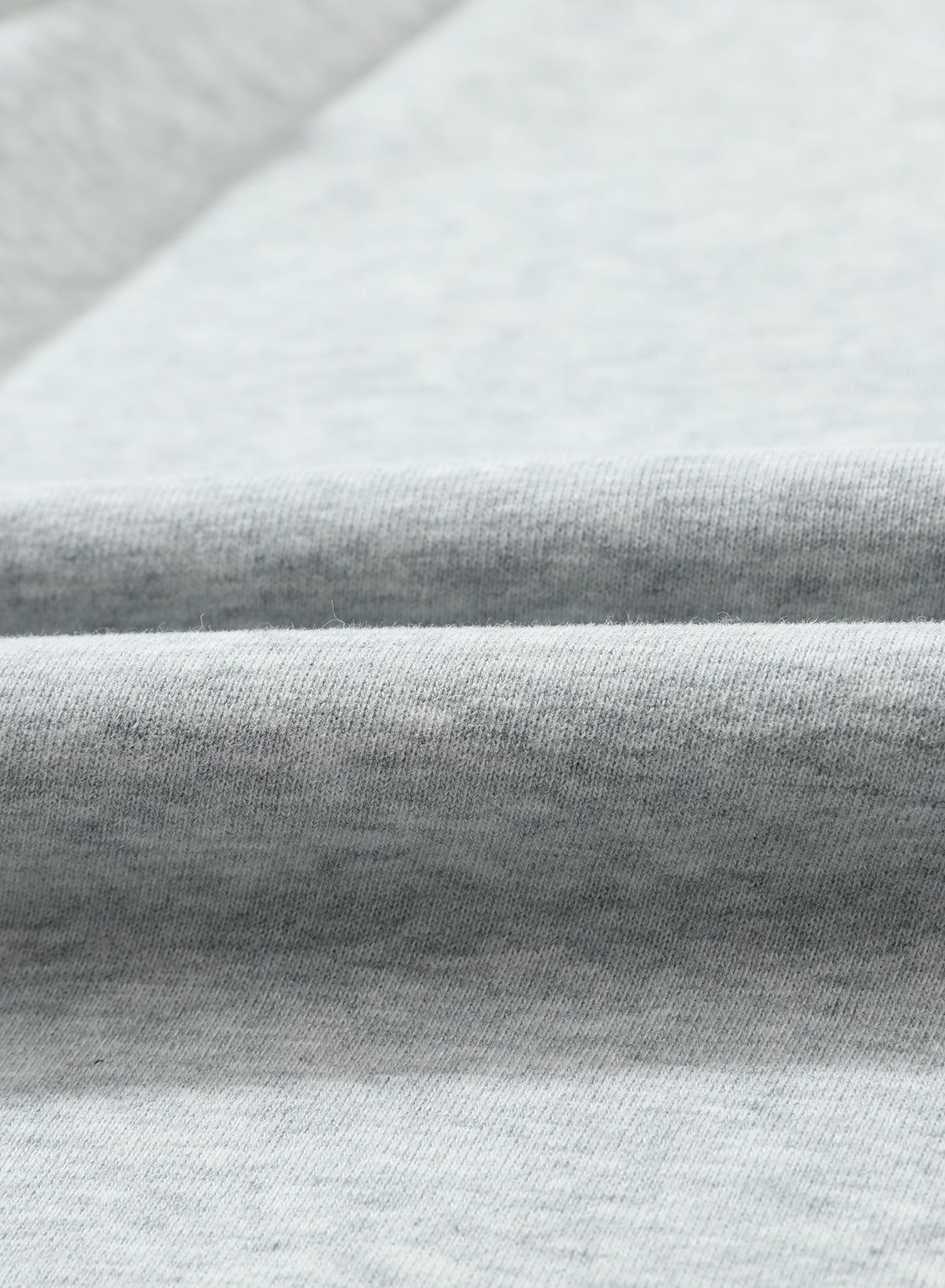 Grauer aktiver warmer Winter-Kapuzenpullover mit Patchwork-Detail