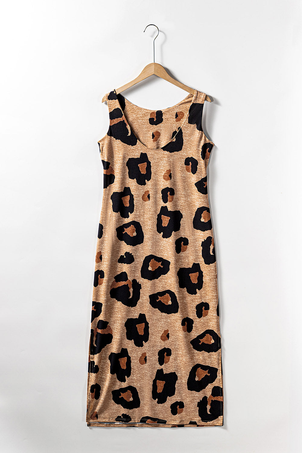 Robe longue sans manches léopard fendue dans le dos