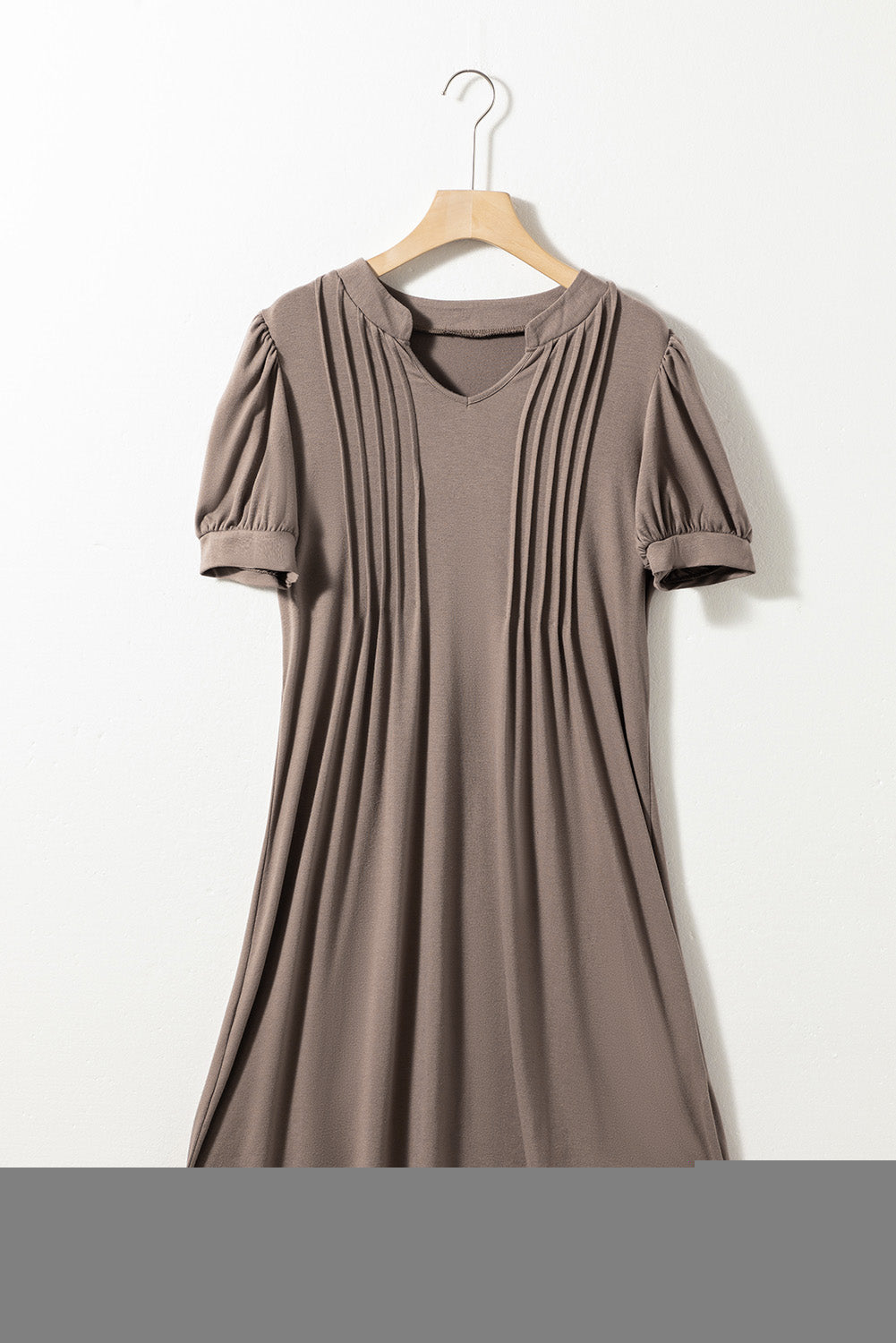 Black Notched Neck Pleated Puff Sleeve Shift T-shirt Dress