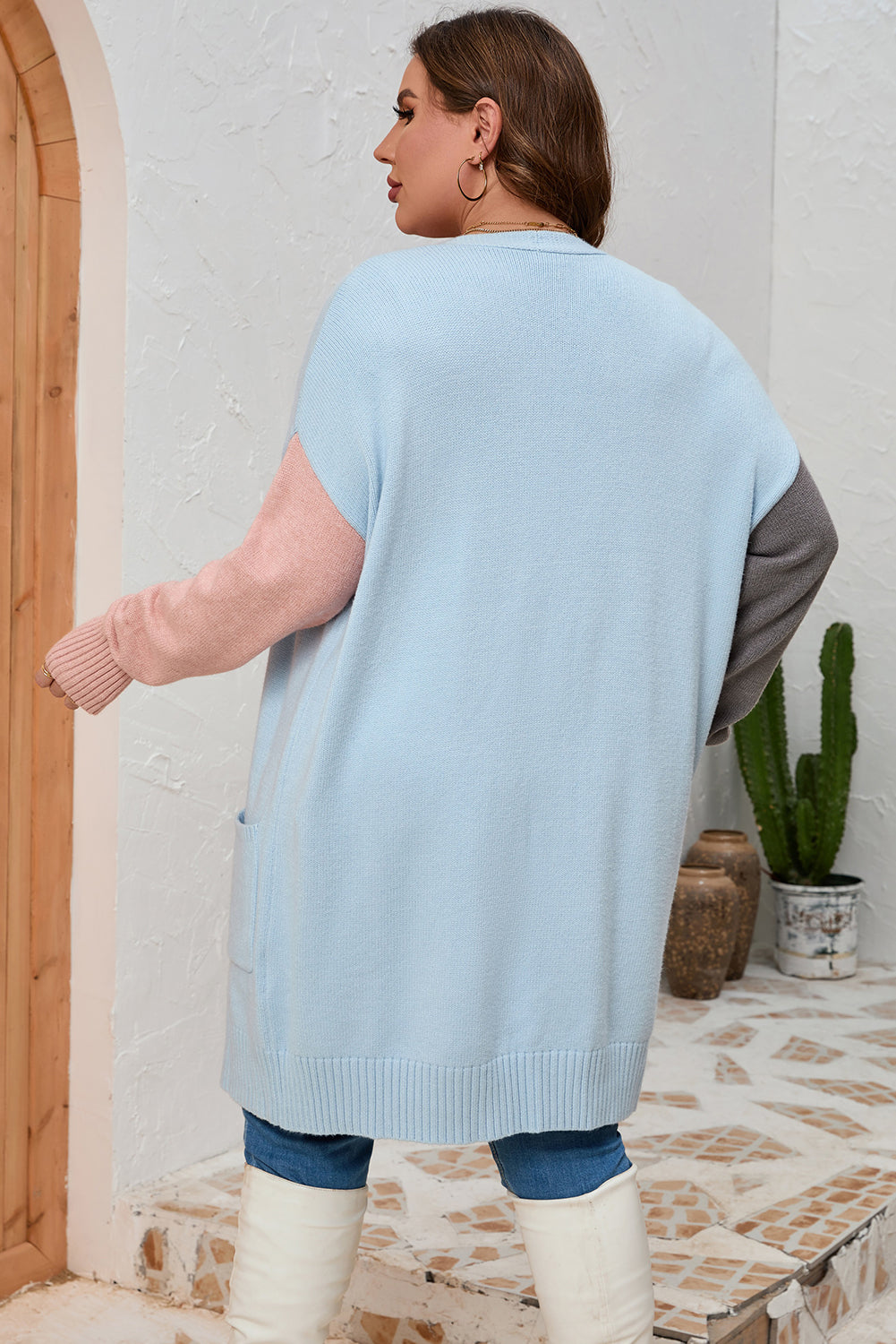 Mehrfarbiger Colorblock-Cardigan mit Taschen und offener Vorderseite in Übergröße